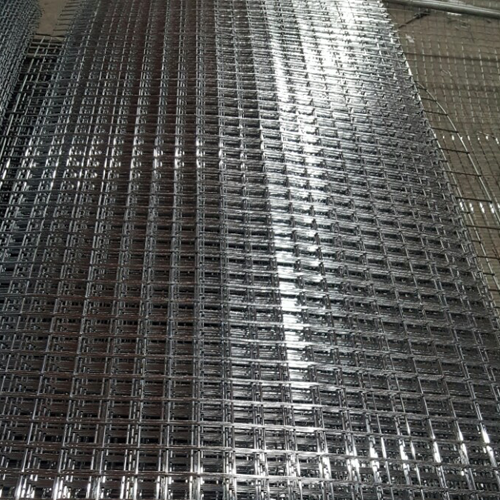 Lưới thép hàn dạng  D2,5 50x50 khổ 1mx3m